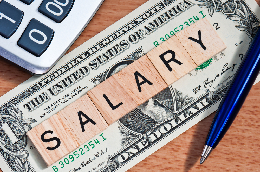 What Is The Salary For A Customer Service Manager